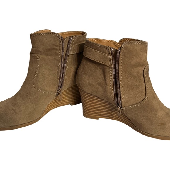 Qupid wedge ankle booties 💎2/$30💎 - Picture 5 of 8